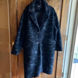 Plus size Black w/white/gray threading wool over coat.